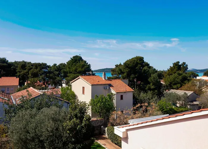 With Parking Space Jadrija, - 23947 דירה