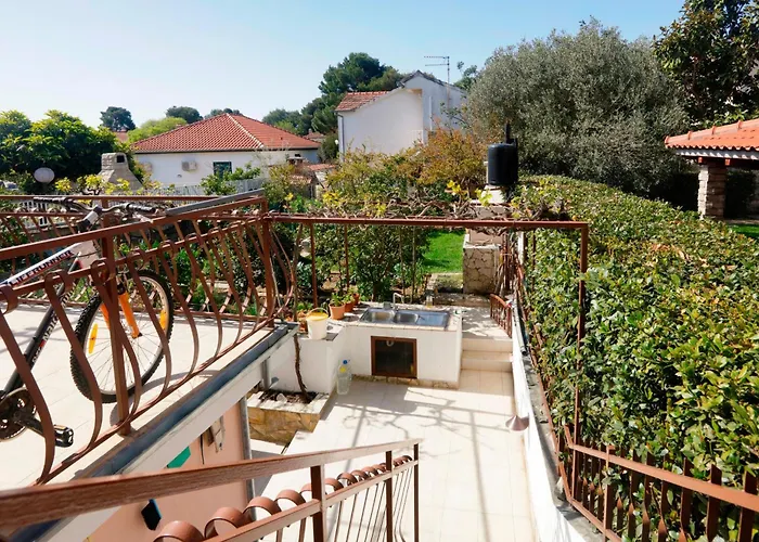 Apartament With Parking Space Jadrija, - 23947 Szybenik